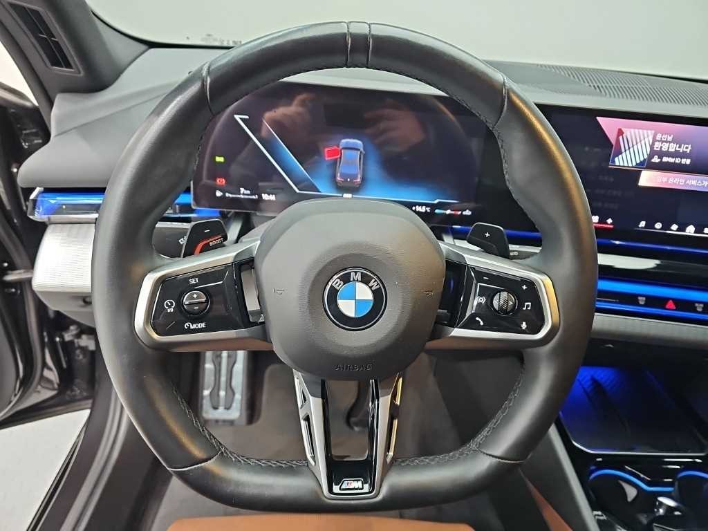BMW 5시리즈 5시리즈 (G60) 530i xDrive M 스포츠 이미지 9