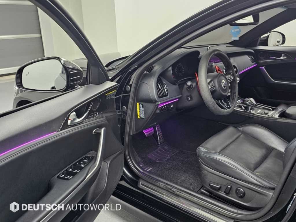 기아 스팅어 가솔린 2.0 터보 2WD 플래티넘 이미지 11