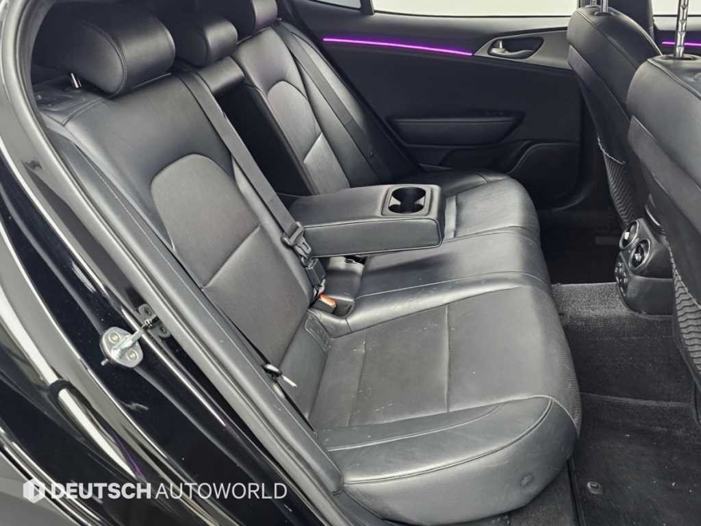 기아 스팅어 가솔린 2.0 터보 2WD 플래티넘 이미지 12