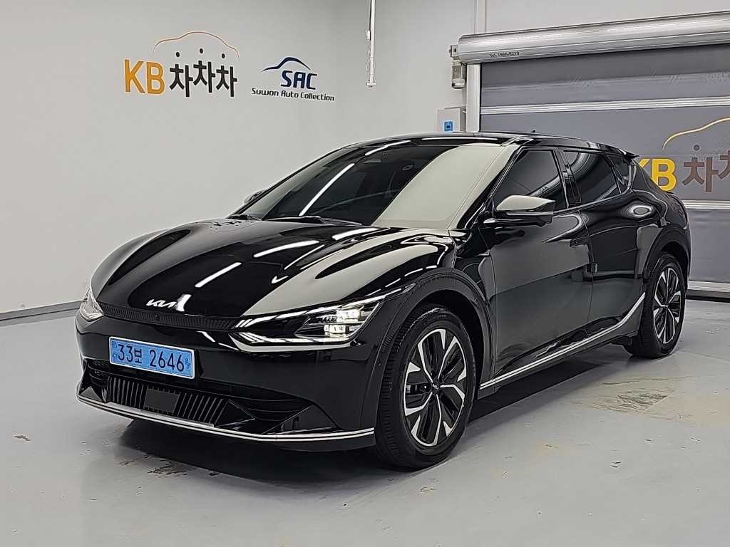 기아 EV6 롱레인지 AWD 어스 이미지 1