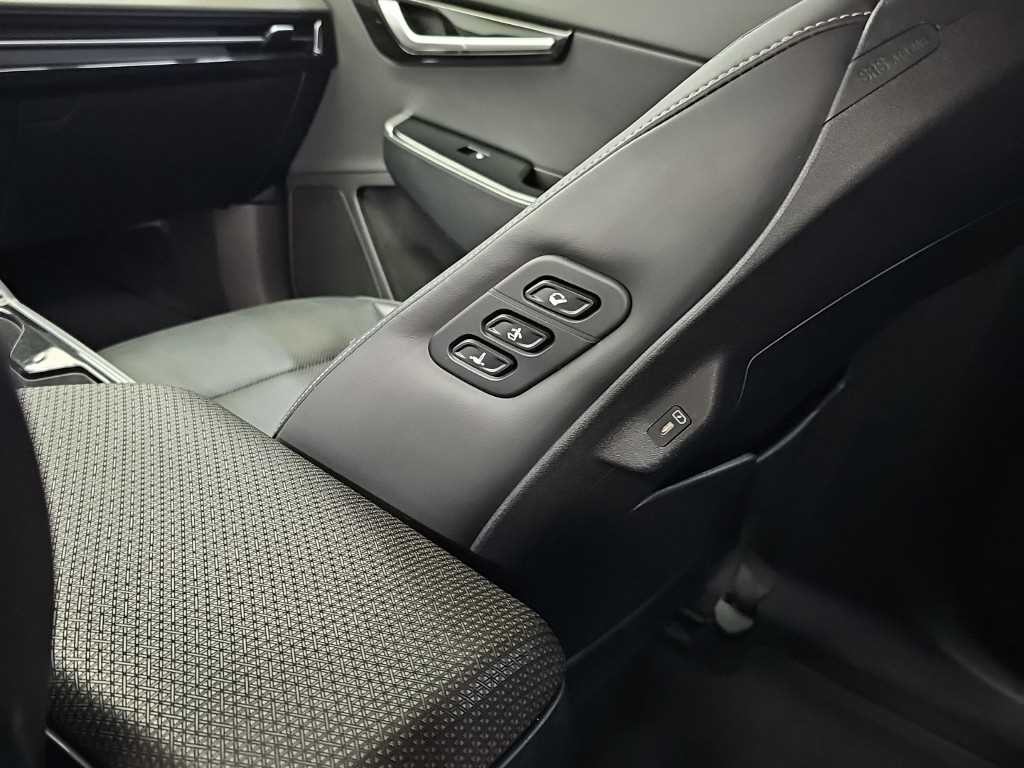 기아 EV6 롱레인지 AWD 어스 이미지 13