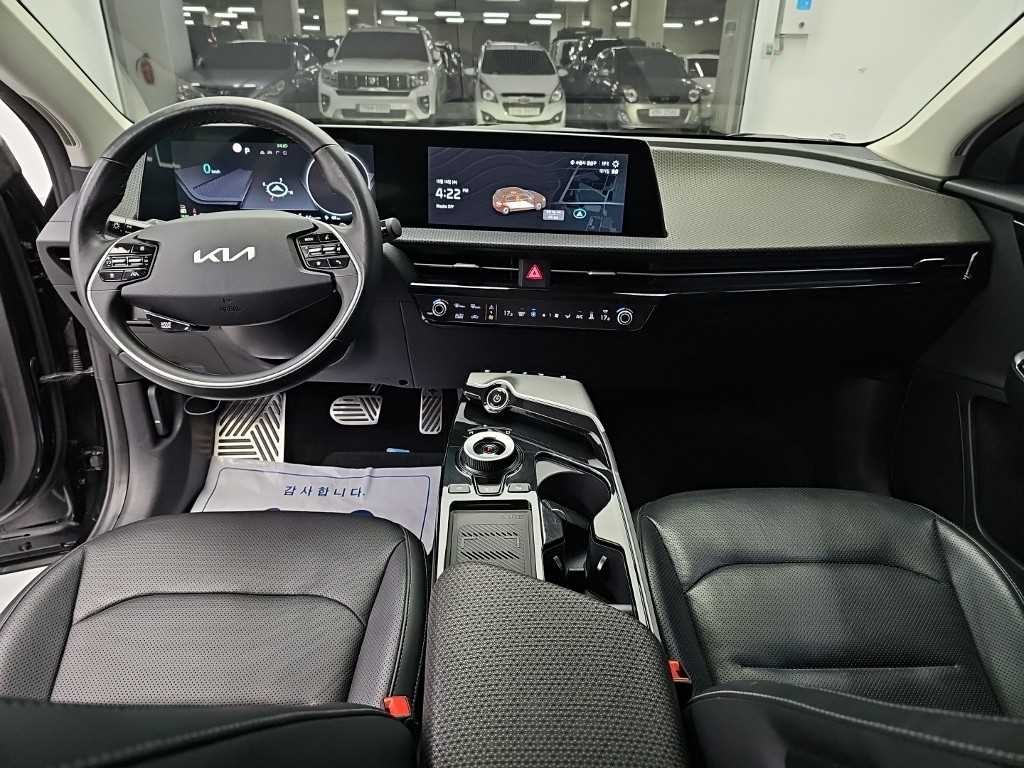 기아 EV6 롱레인지 AWD 어스 이미지 7