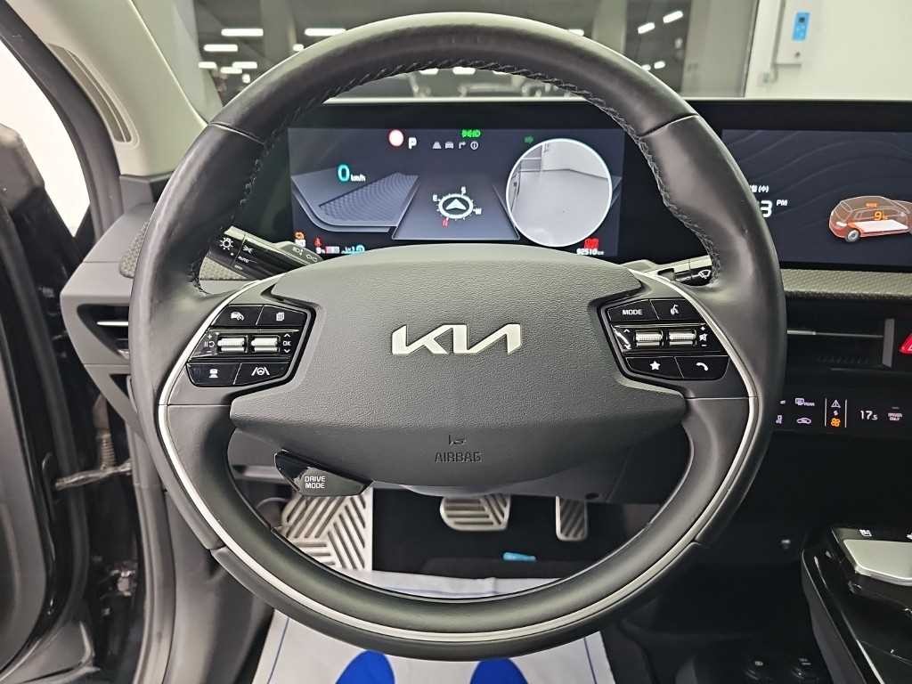 기아 EV6 롱레인지 AWD 어스 이미지 9