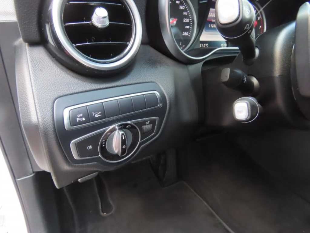 벤츠 C 클래스 C클래스 W205 C200 이미지 13
