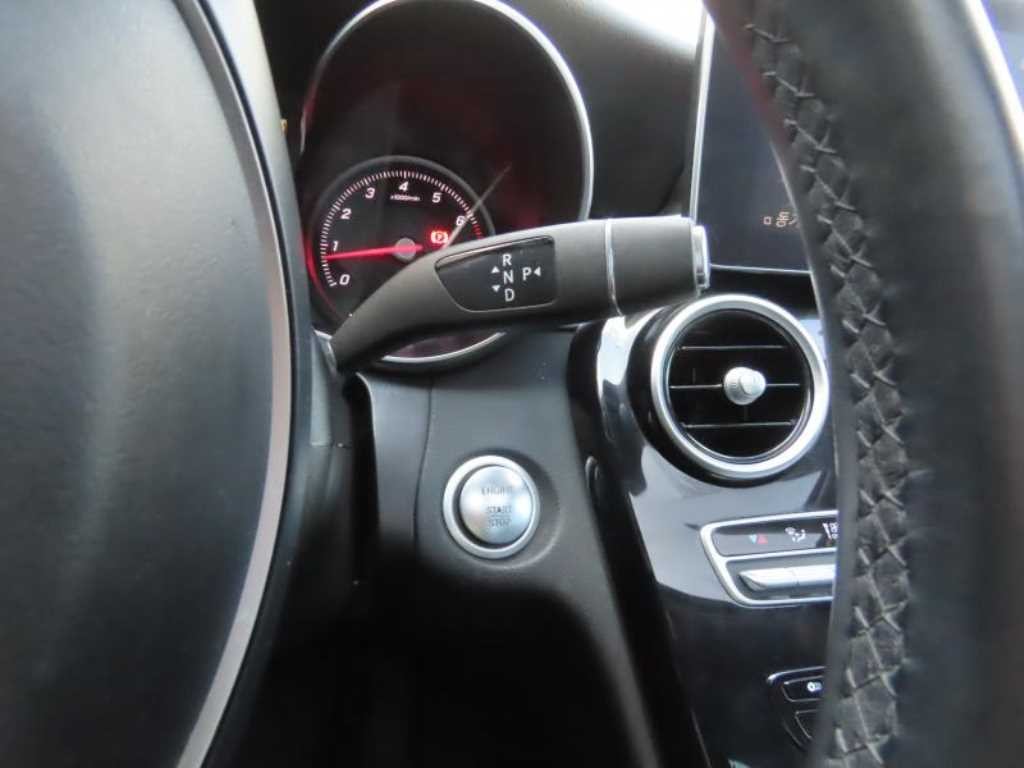 벤츠 C 클래스 C클래스 W205 C200 이미지 14