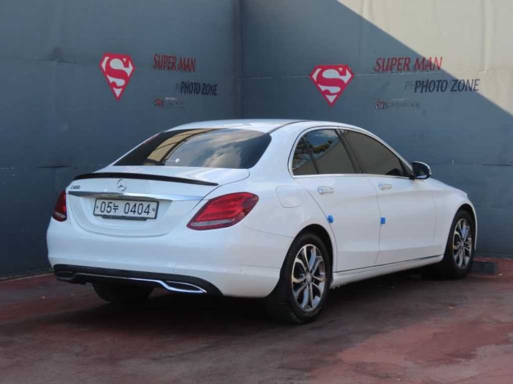 벤츠 C 클래스 C클래스 W205 C200 이미지 3