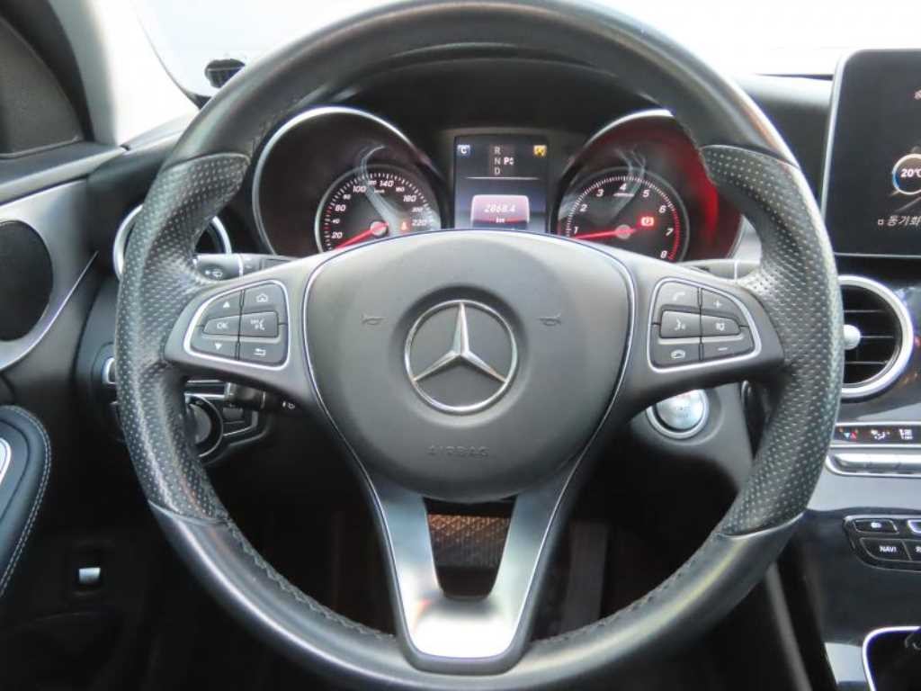 벤츠 C 클래스 C클래스 W205 C200 이미지 9