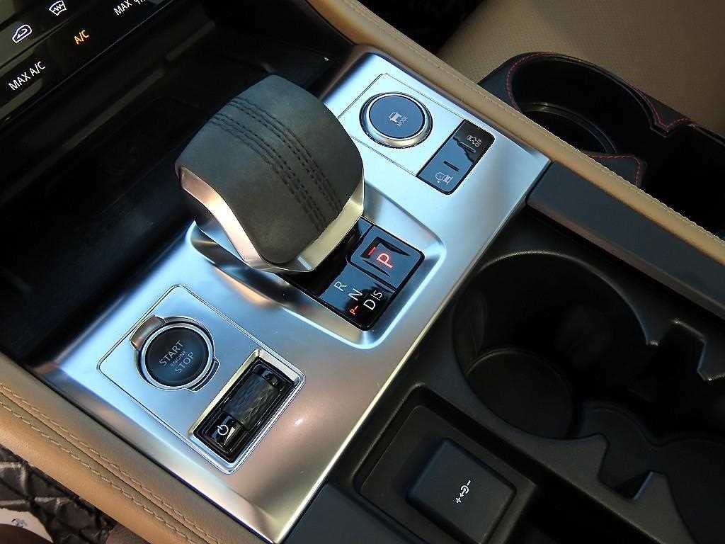 재규어 F-PACE D200 SE 이미지 10