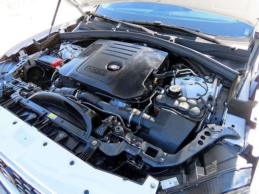 재규어 F-PACE D200 SE 이미지 19