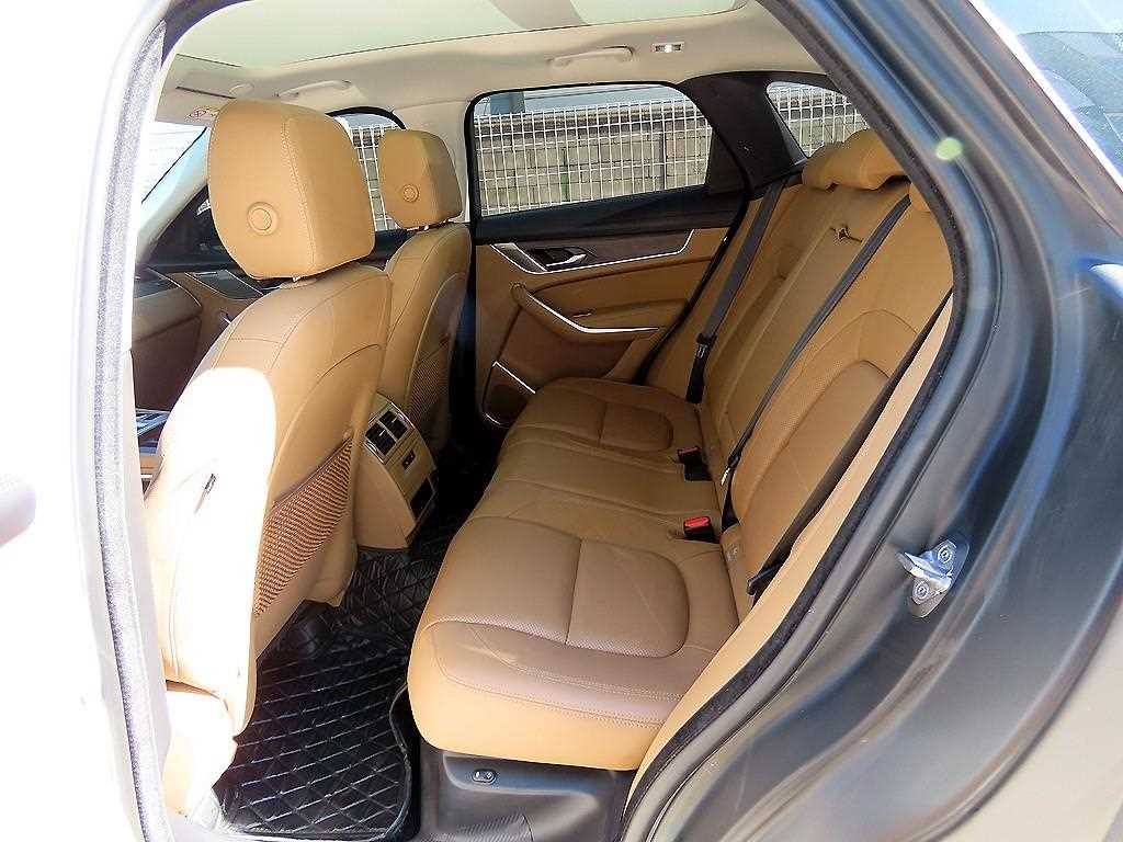 재규어 F-PACE D200 SE 이미지 6