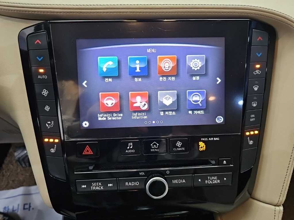 인피니티 QX QX50(P71A) 2.0 VC-T 에센셜 이미지 10