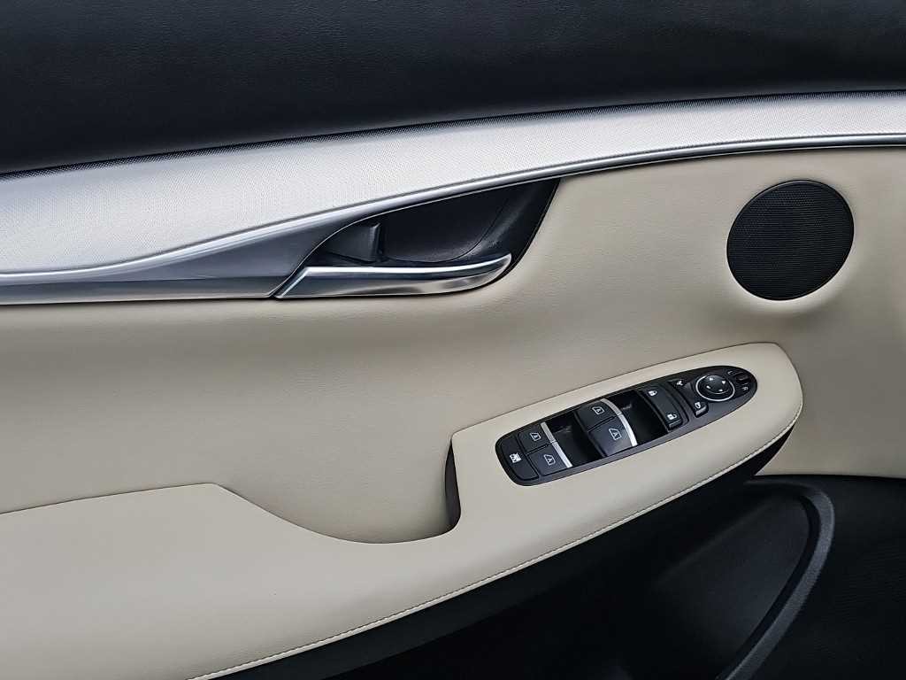 인피니티 QX QX50(P71A) 2.0 VC-T 에센셜 이미지 16