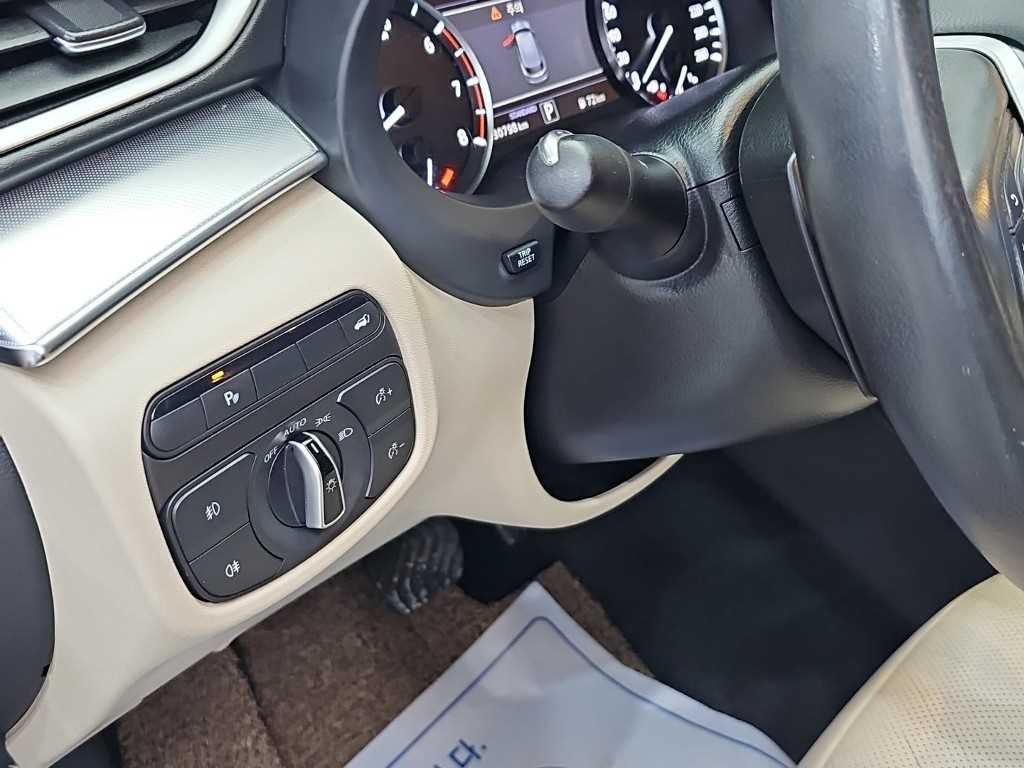 인피니티 QX QX50(P71A) 2.0 VC-T 에센셜 이미지 17
