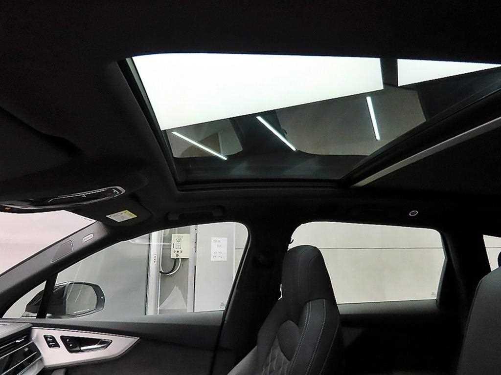 아우디 Q7 Q7 (4M) 55 TFSI 콰트로 프리미엄 이미지 15