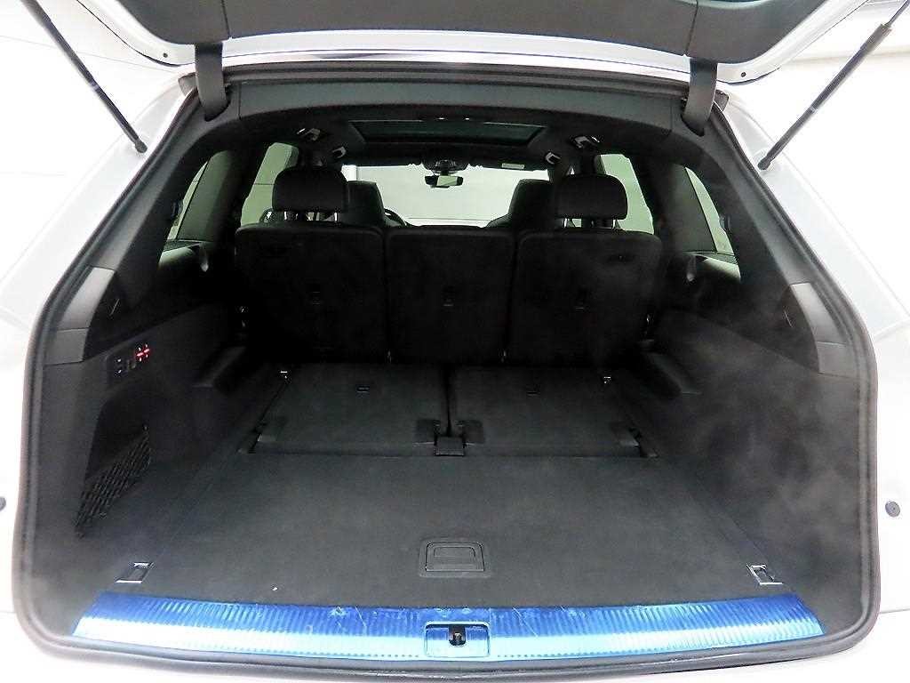아우디 Q7 Q7 (4M) 55 TFSI 콰트로 프리미엄 이미지 18