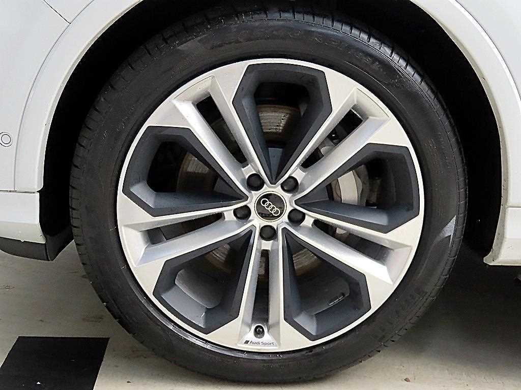 아우디 Q7 Q7 (4M) 55 TFSI 콰트로 프리미엄 이미지 20