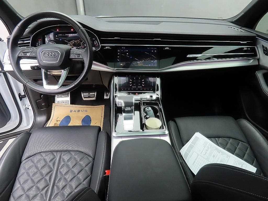 아우디 Q7 Q7 (4M) 55 TFSI 콰트로 프리미엄 이미지 7