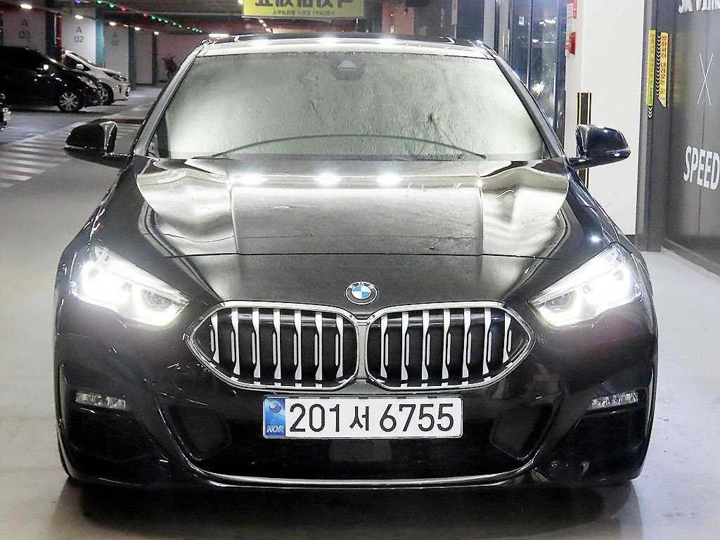 BMW 2시리즈 2시리즈 그란쿠페 (F44) 220i M 스포츠 이미지 2