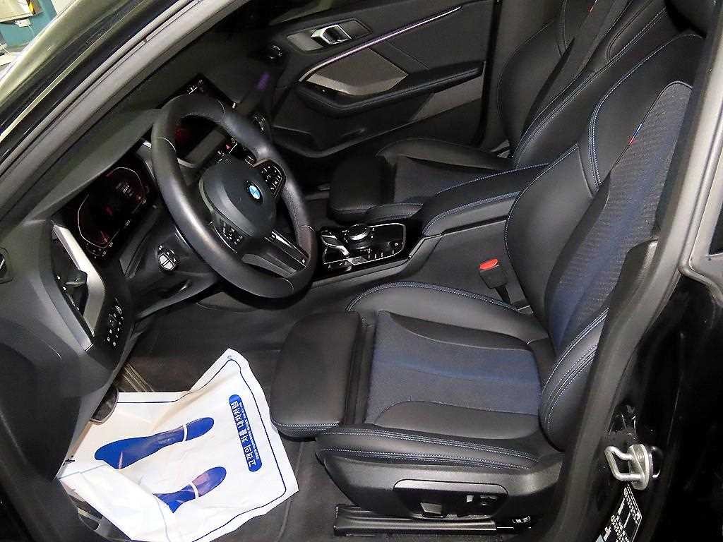 BMW 2시리즈 2시리즈 그란쿠페 (F44) 220i M 스포츠 이미지 6
