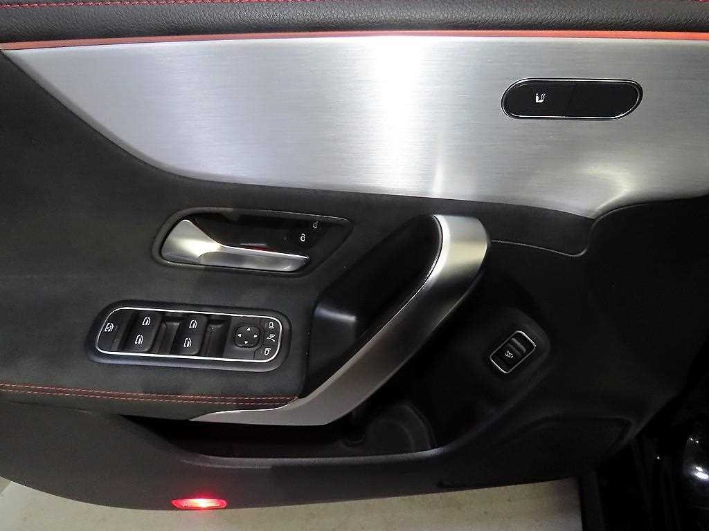 벤츠 CLA 클래스 CLA클래스 C118 CLA 250 4MATIC 이미지 14