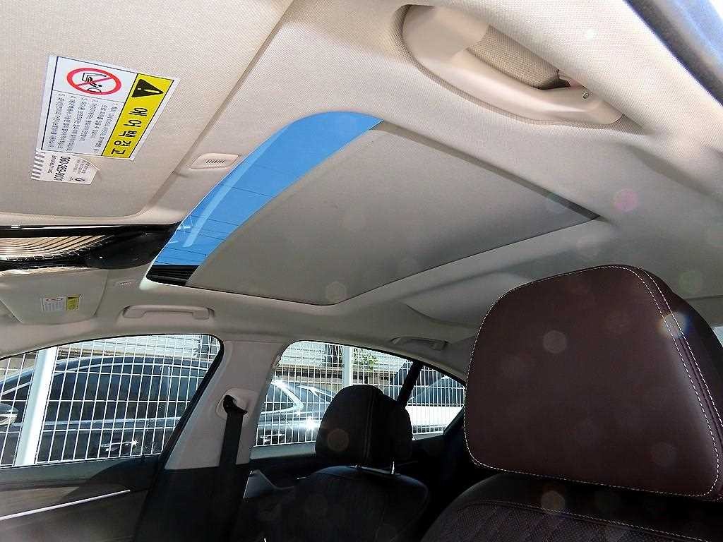 BMW 5시리즈 5시리즈 (G30) 520d 럭셔리 플러스 이미지 17