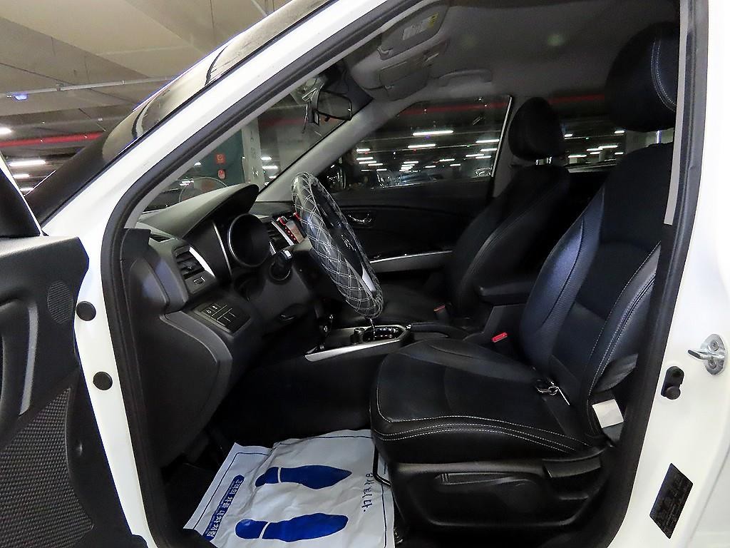 KG모빌리티(쌍용) 티볼리 가솔린 2WD 1.6 VX 이미지 6