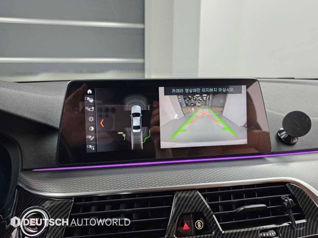 BMW 5시리즈 5시리즈 (G30) 520d M 스포츠 이미지 15