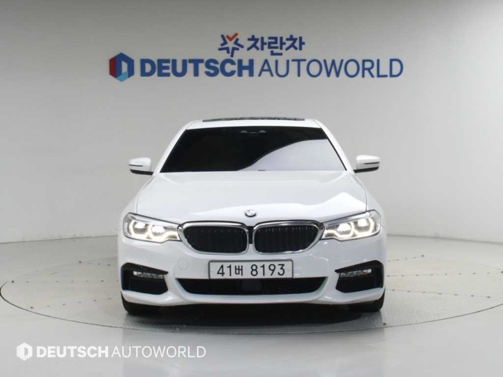 BMW 5시리즈 5시리즈 (G30) 520d M 스포츠 이미지 3