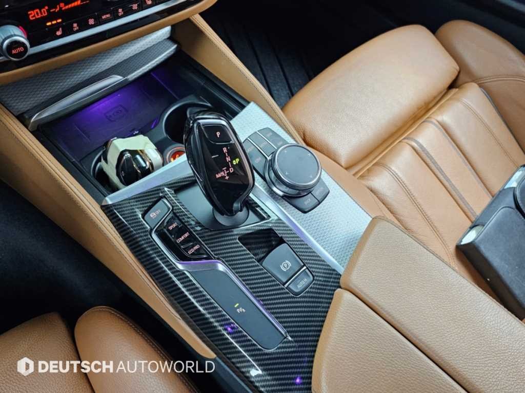 BMW 5시리즈 5시리즈 (G30) 520d M 스포츠 이미지 9