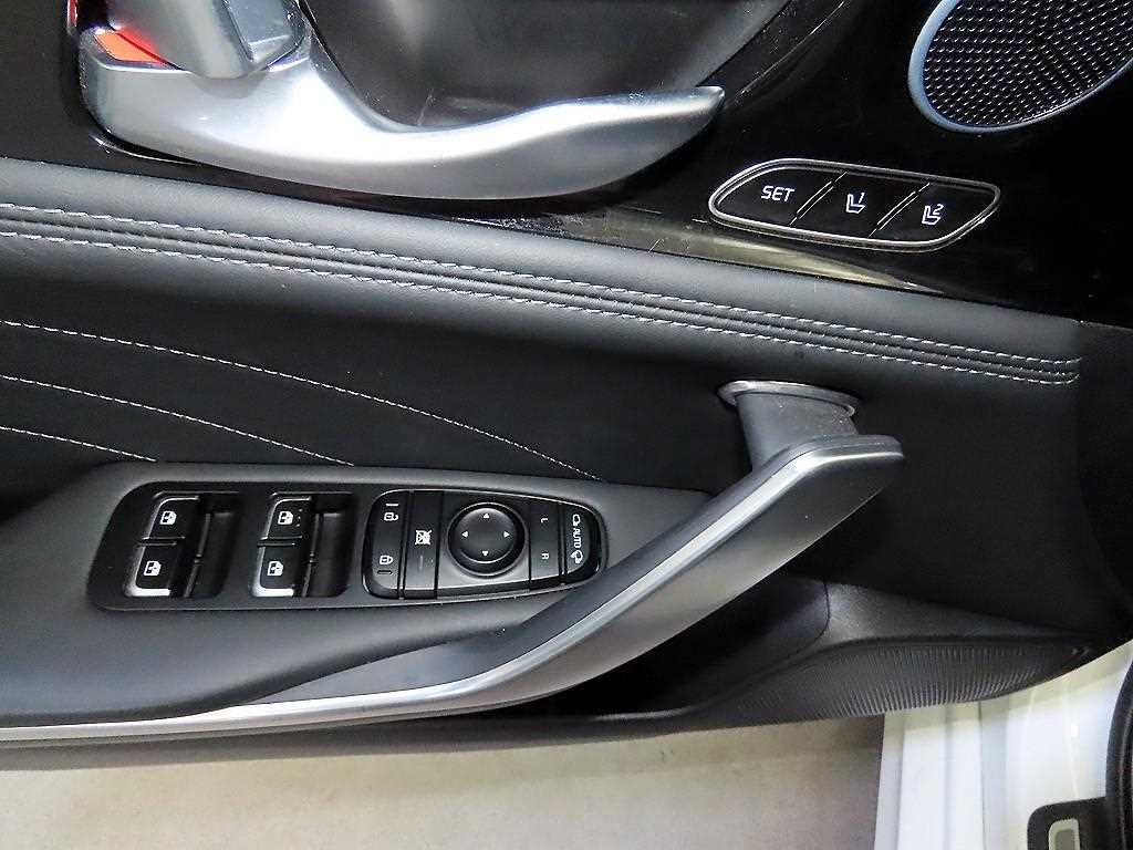 기아 스팅어 스팅어 마이스터 2WD 2.5 플래티넘 이미지 13