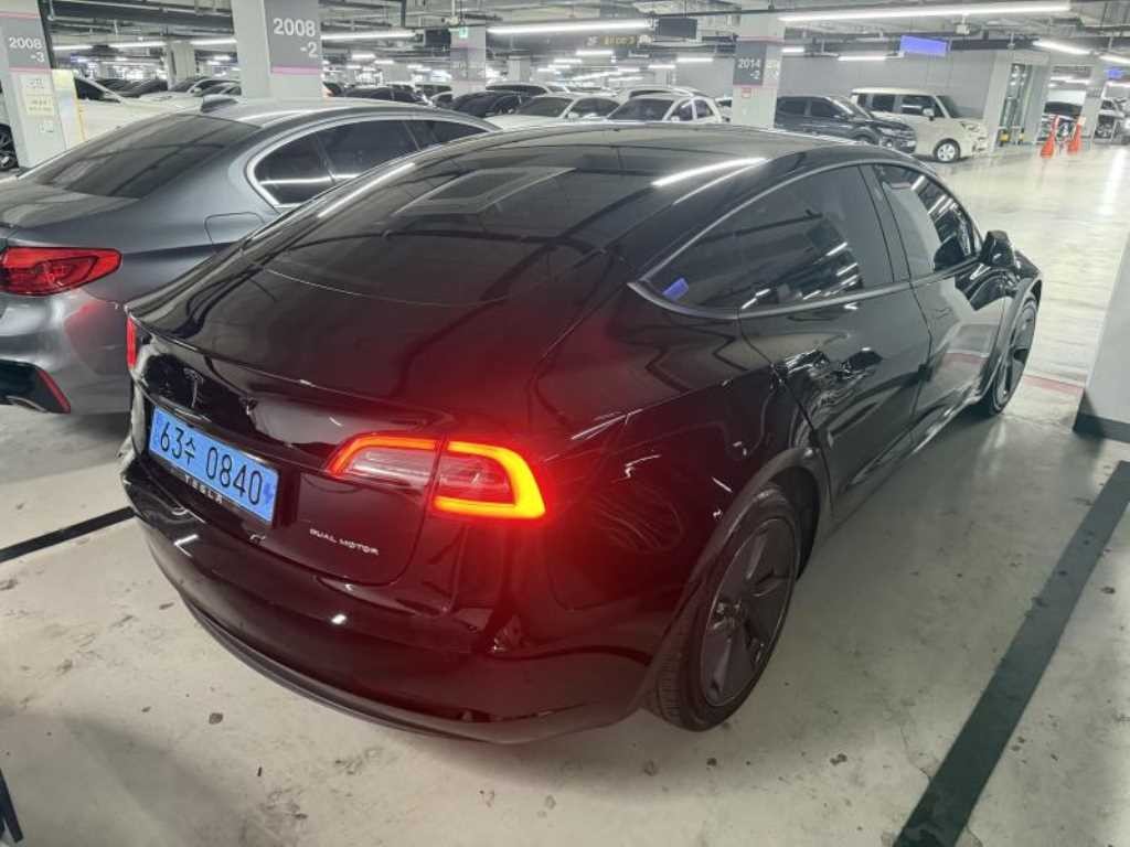 테슬라 모델 3 롱 레인지 이미지 20