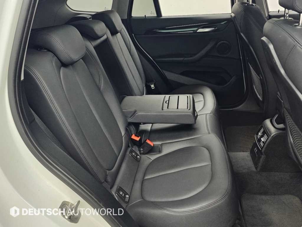 BMW X1 X1 (F48) xDrive 18d 프리미엄 이미지 12
