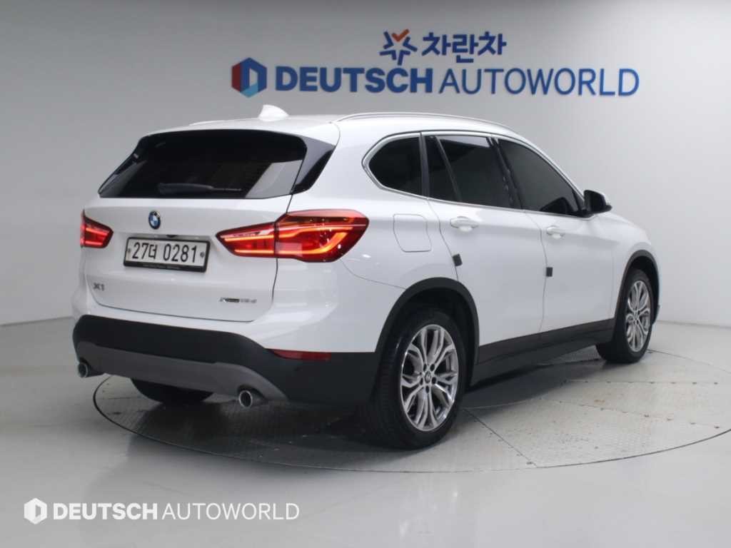 BMW X1 X1 (F48) xDrive 18d 프리미엄 이미지 2