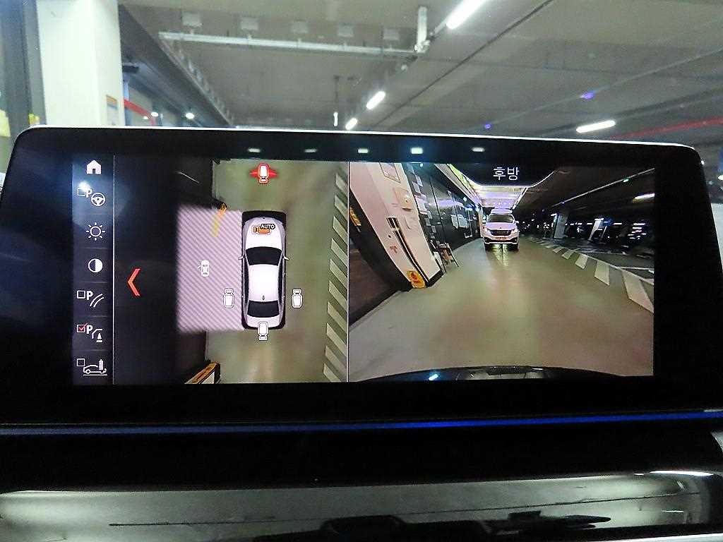 BMW 5시리즈 5시리즈 (G30) 530i xDrive M 스포츠 플러스 이미지 14