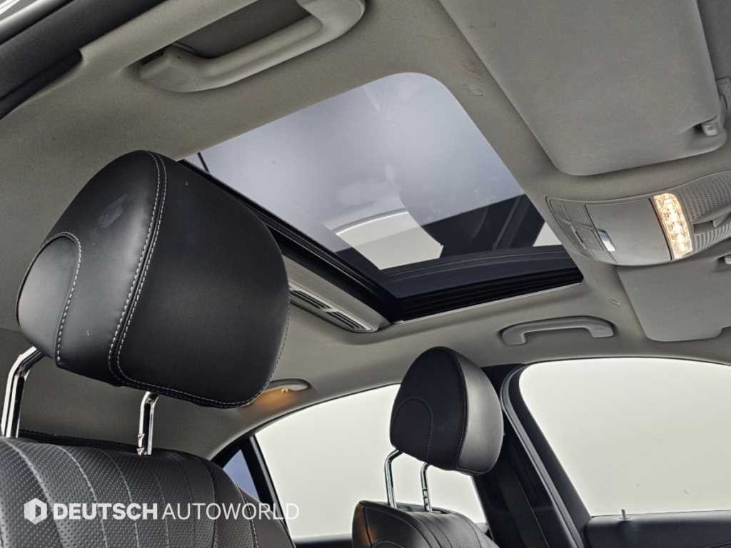 벤츠 E 클래스 E-클래스 W213 E300 4MATIC 익스클루시브 이미지 18