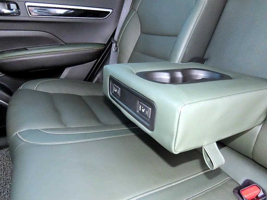 르노코리아(삼성) QM6 더뉴QM6 가솔린 2.0 GDe RE 2WD 이미지 15