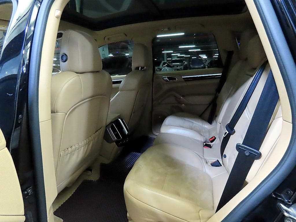 포르쉐 카이엔 뉴 카이엔 3.0 디젤 이미지 7