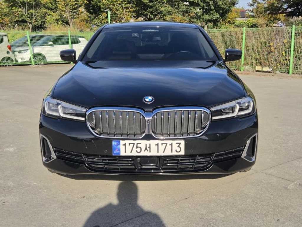 BMW 5시리즈 5시리즈 (G30) 523d 럭셔리 이미지 2