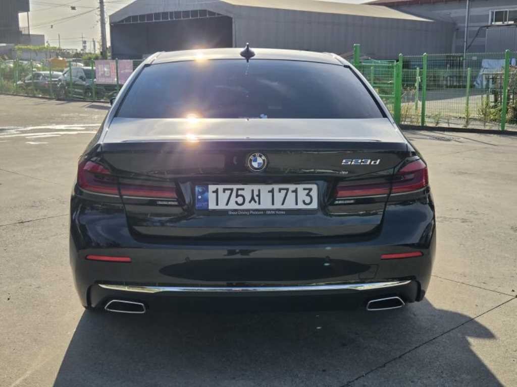 BMW 5시리즈 5시리즈 (G30) 523d 럭셔리 이미지 4