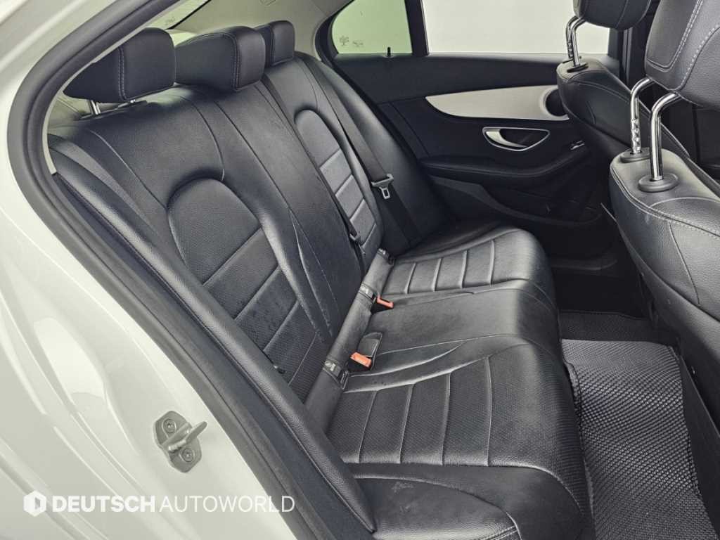 벤츠 C 클래스 C클래스 W205 C200 이미지 12