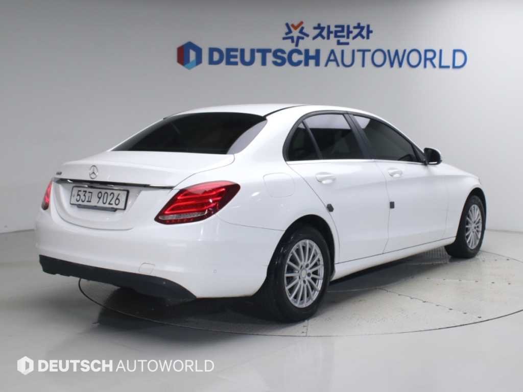 벤츠 C 클래스 C클래스 W205 C200 이미지 2