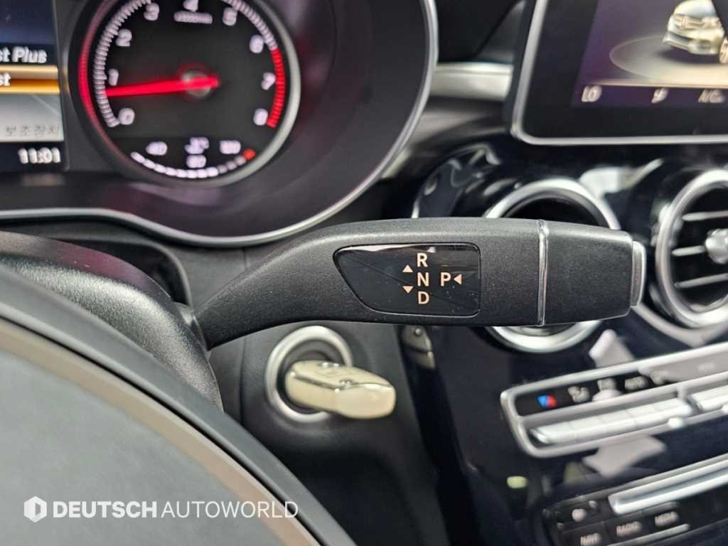 벤츠 C 클래스 C클래스 W205 C200 이미지 9