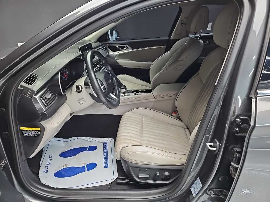 제네시스 G70 2.2D AWD 슈프림 이미지 11