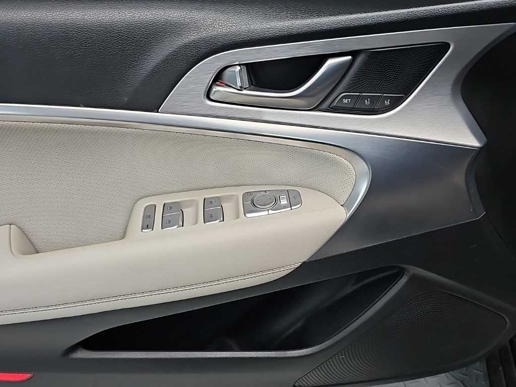 제네시스 G70 2.2D AWD 슈프림 이미지 15