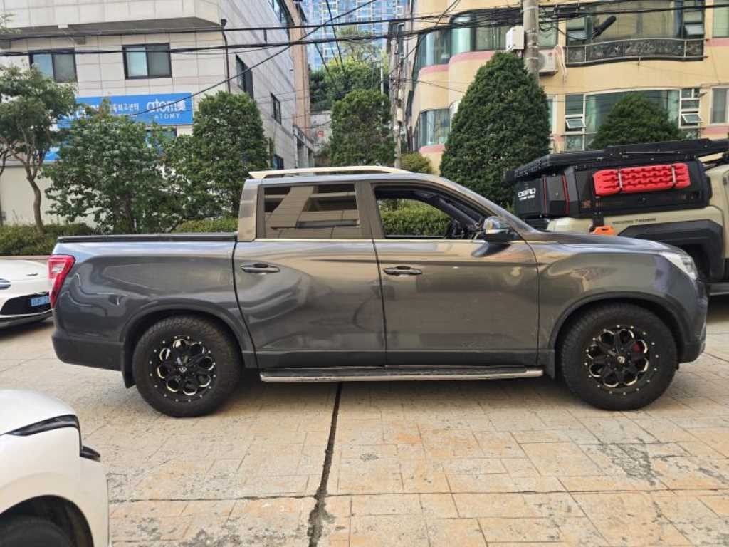 KG모빌리티(쌍용) 렉스턴 렉스턴 스포츠 4WD 디젤 2.2 프레스티지 이미지 14