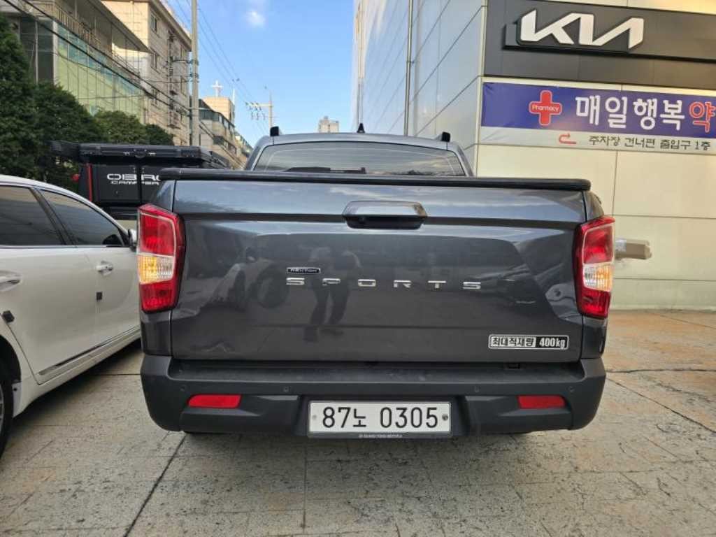 KG모빌리티(쌍용) 렉스턴 렉스턴 스포츠 4WD 디젤 2.2 프레스티지 이미지 3