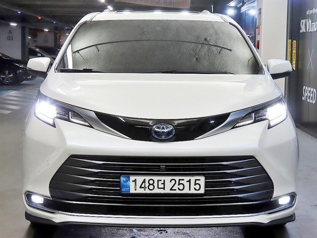토요타 시에나 2.5 AWD 하이브리드 이미지 2