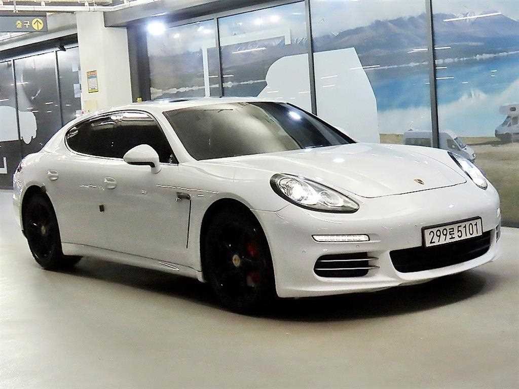 포르쉐 파나메라 3.6 AWD 이미지 1