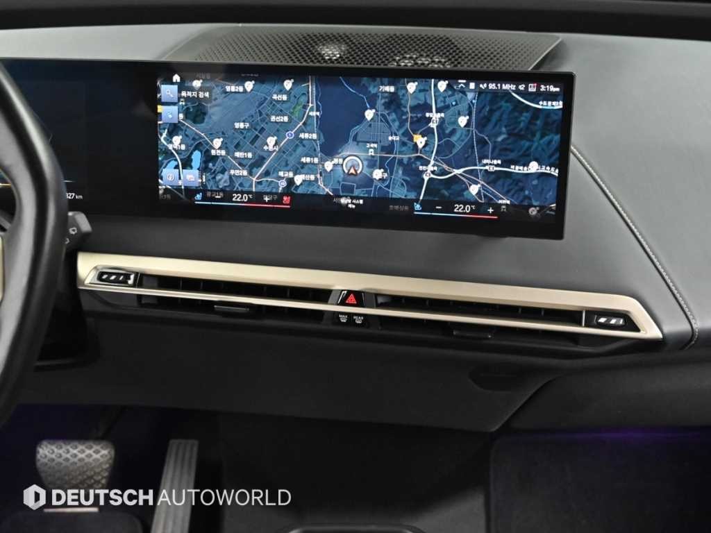 BMW iX xDrive 50 스포츠 플러스 이미지 14