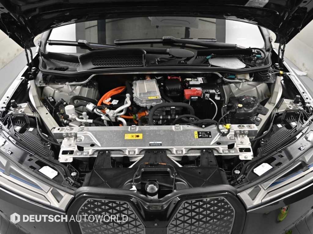 BMW iX xDrive 50 스포츠 플러스 이미지 6